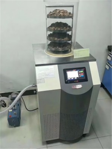 實(shí)驗(yàn)室臺(tái)式冷凍干燥機(jī)中的真空管路漏氣如何排查和修復(fù)？
